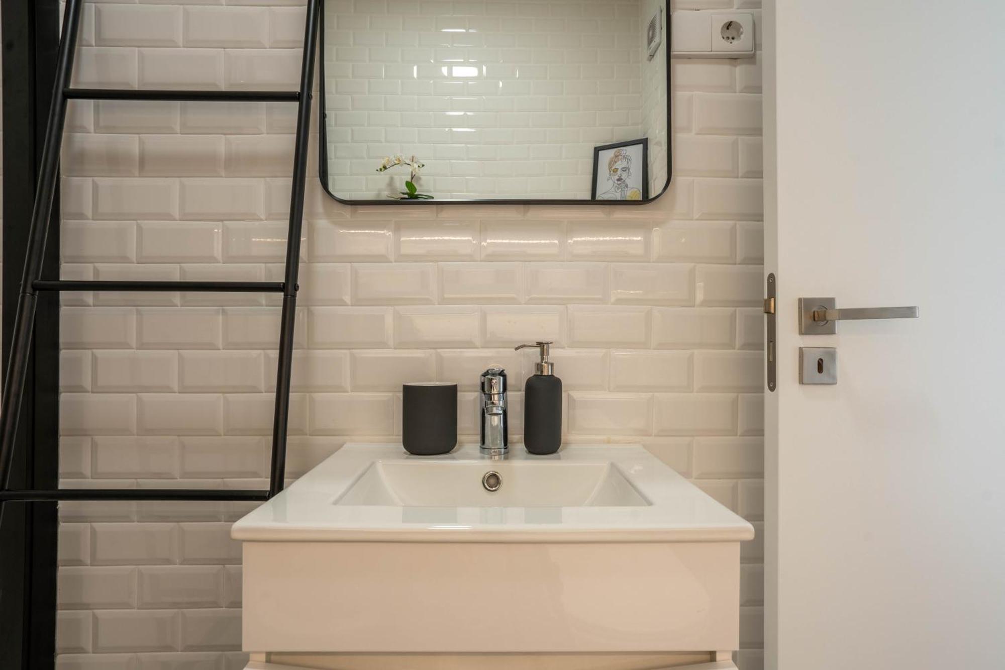 Heights By Lovelystay Apartamento Porto